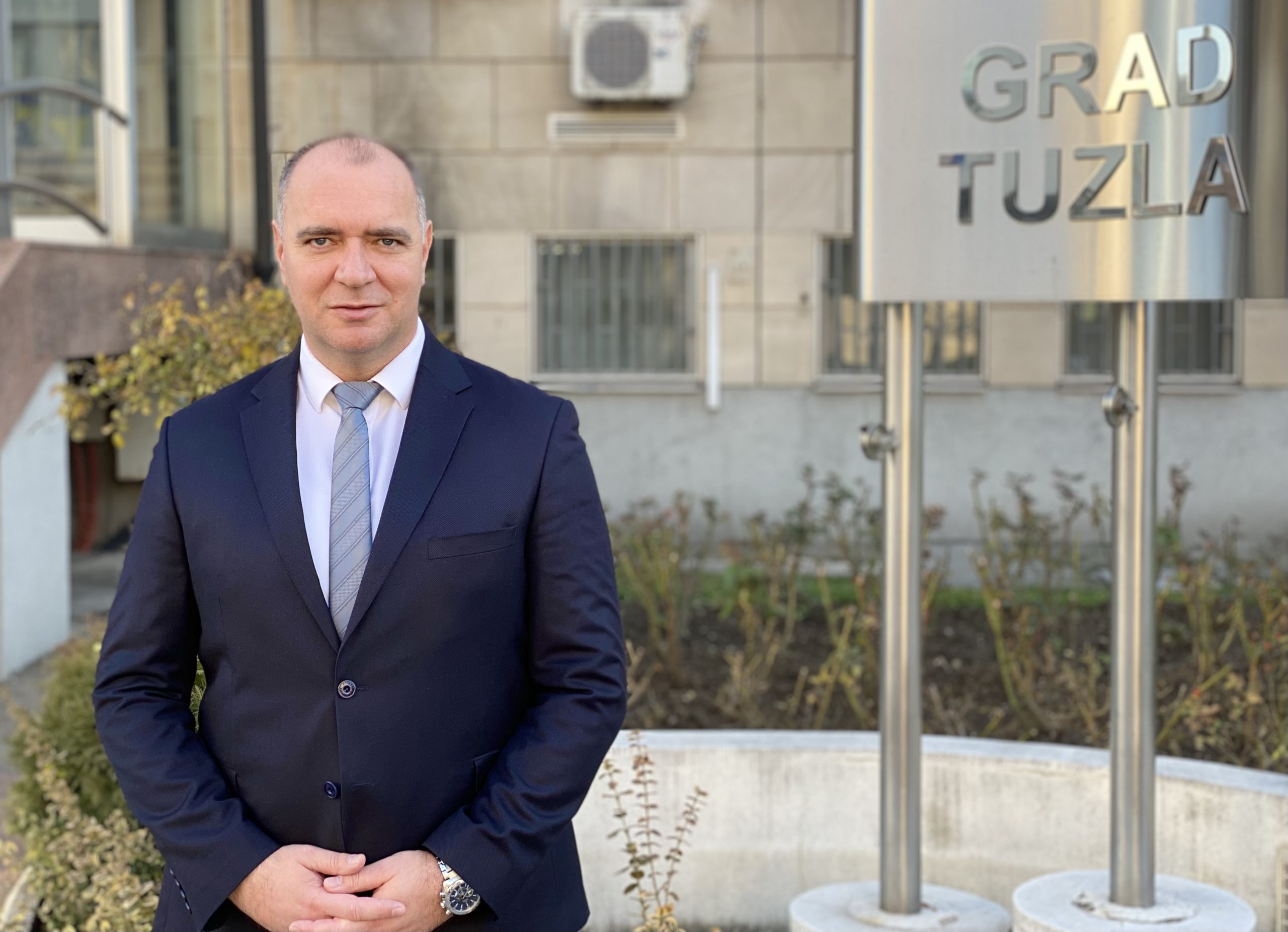 Lugavić za FR: U Domu penzionera smrtno stradalo 11 osoba, a više od 35 povrijeđeno- tokom dana ćemo definirati dalje korake u zbrinjavanju štićenika