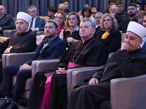 U Sarajevu međunarodni skup “Poziv na mir, kraj ratova i poštivanje međunarodnog prava”