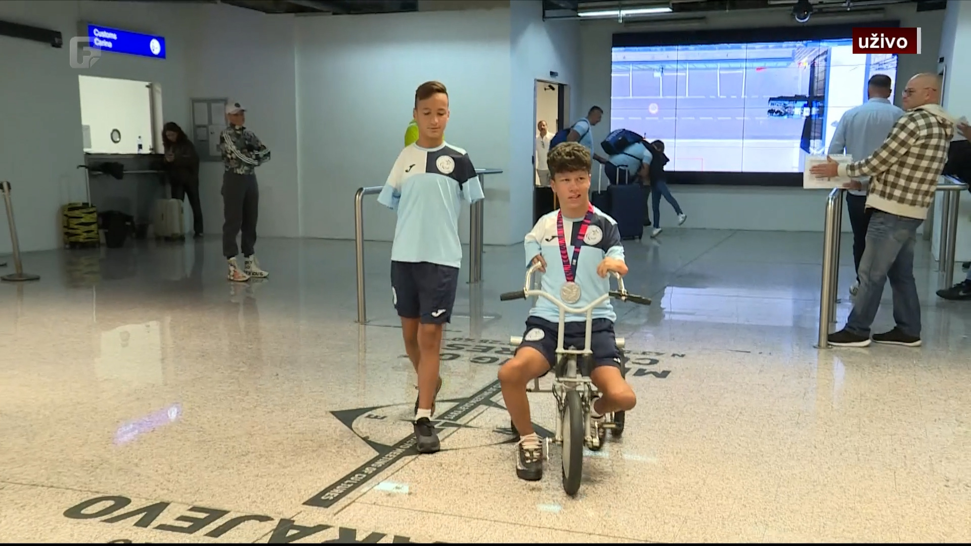 Dočekali smo Ismaila Barlova i Ismaila Zulfića na aerodromu