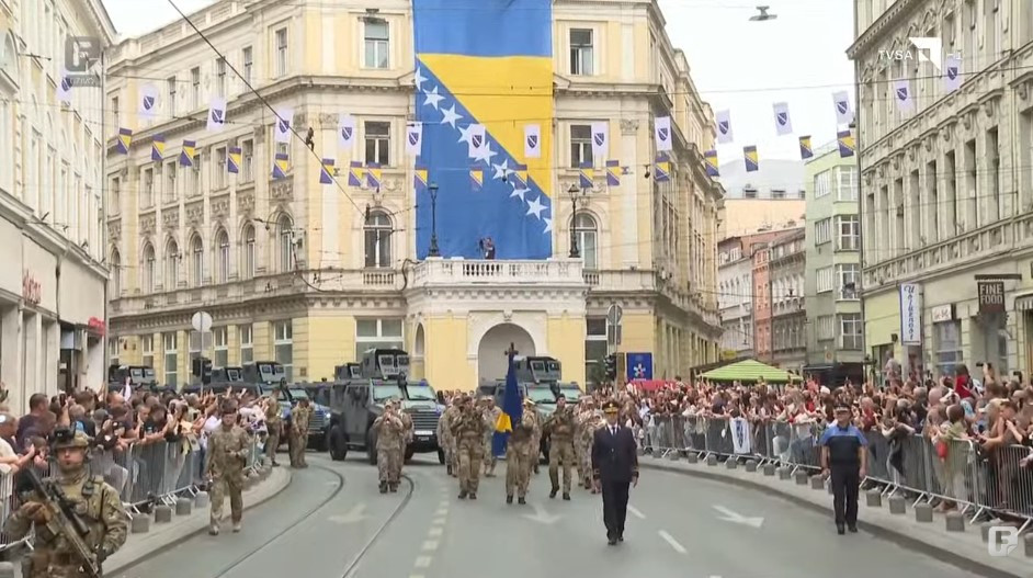 Od prvog poziva do odbrane države | Defile povodom 35 godina od mobilizacije policije RBiH