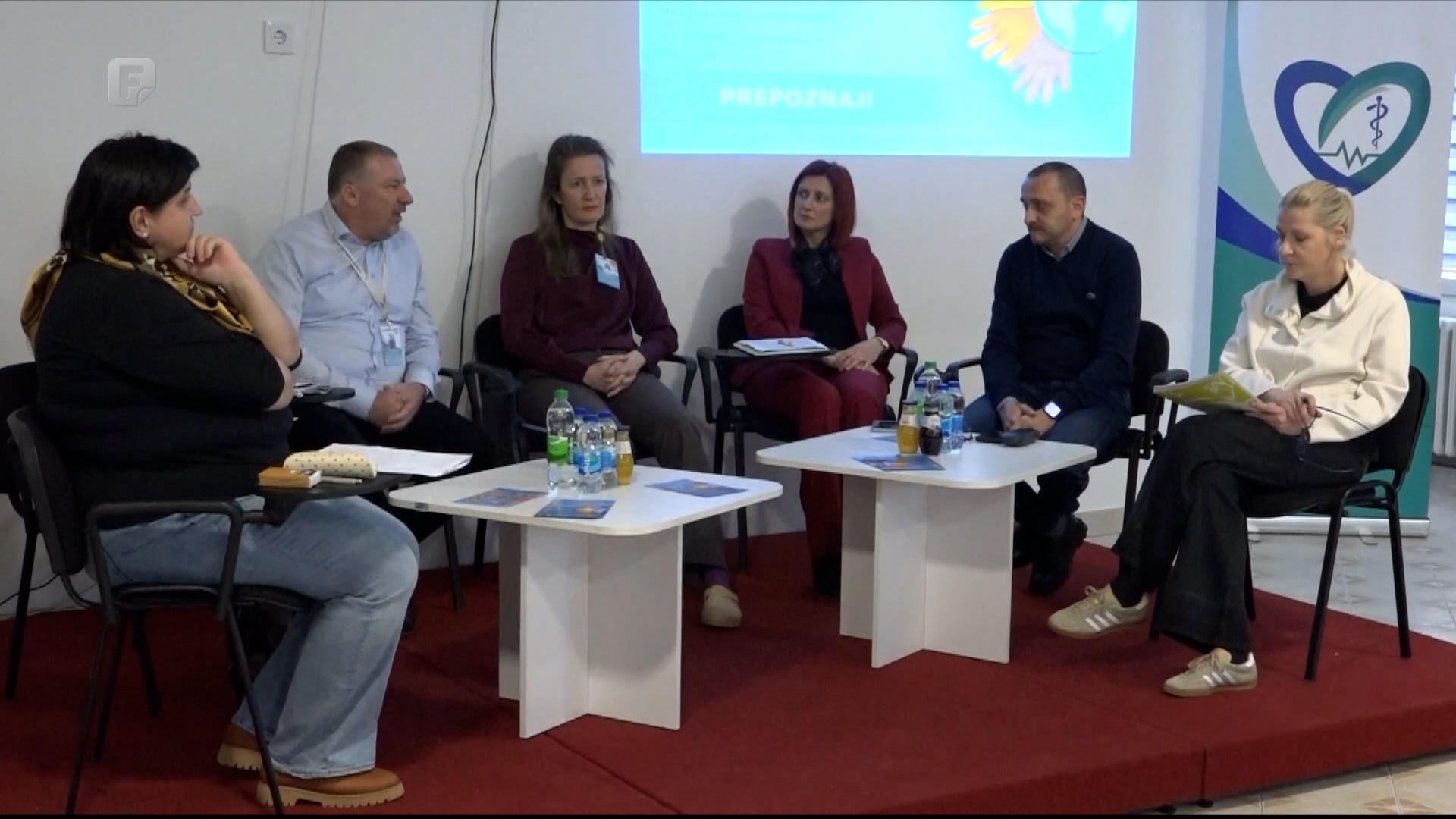 Panel-diskusija u Doboju: Rana intervencija ključna za djecu s autizmom