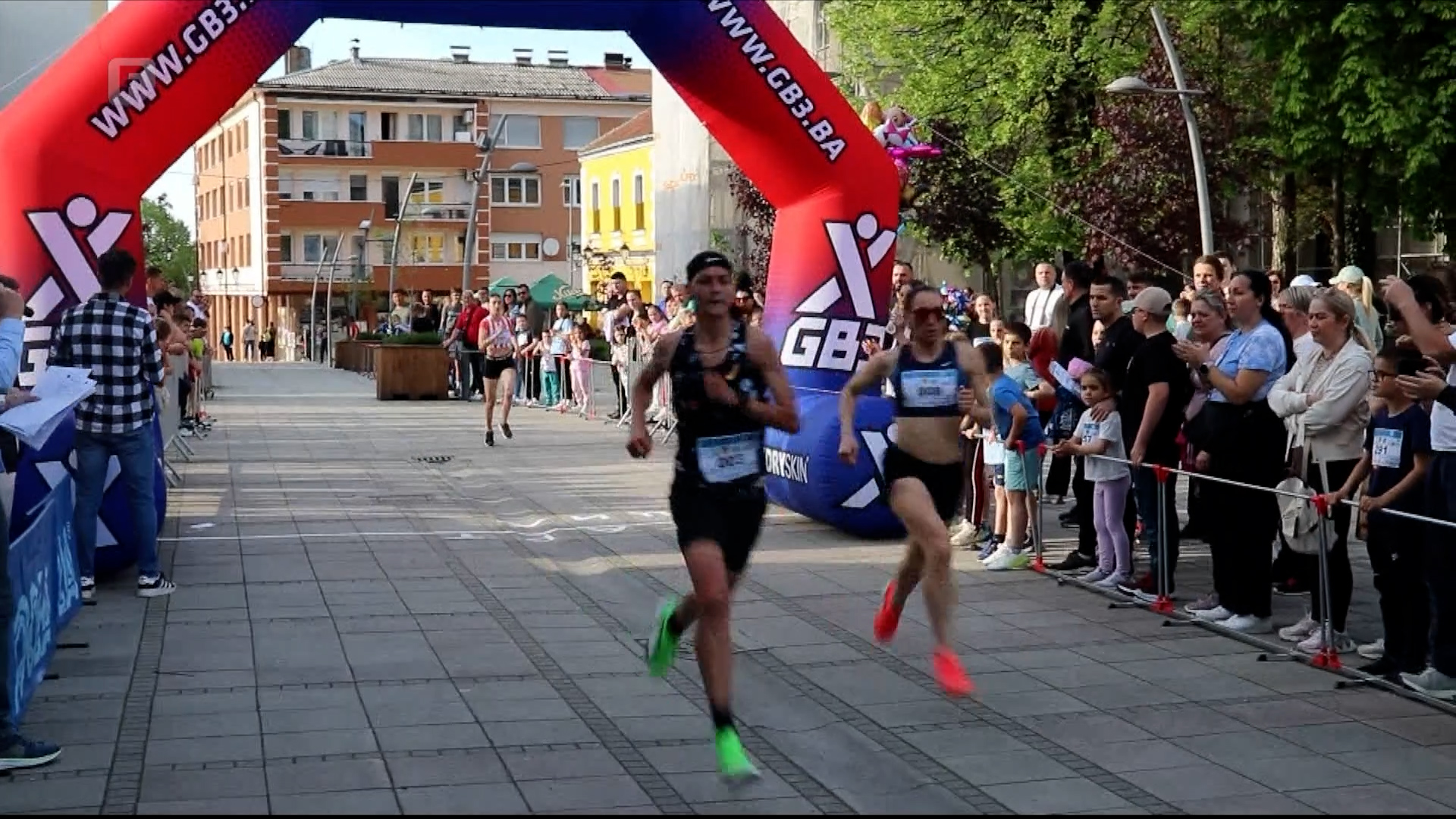 Više od 500 takmičara na 4. uličnoj trci u Derventi povodom oslobođenja grada