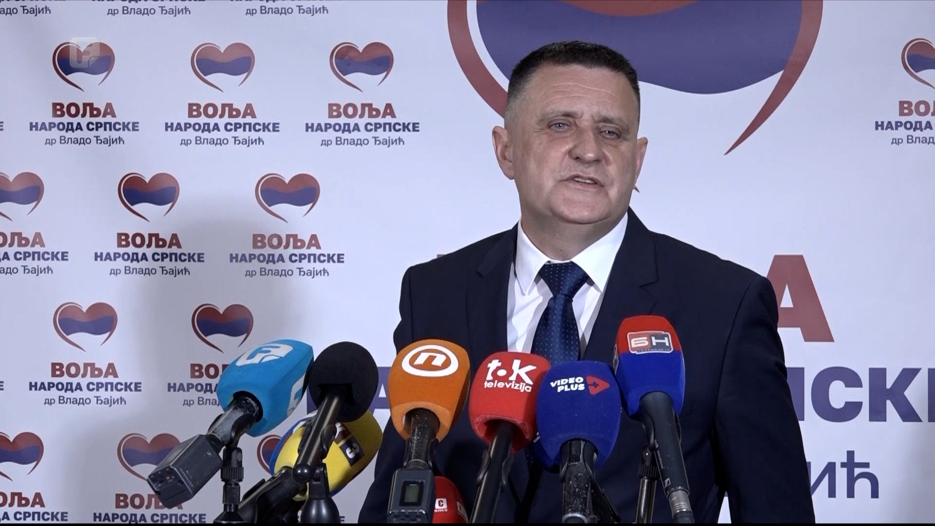 Vlado Đajić predstavio stranku: 'Narodu treba neko ko je narodni'