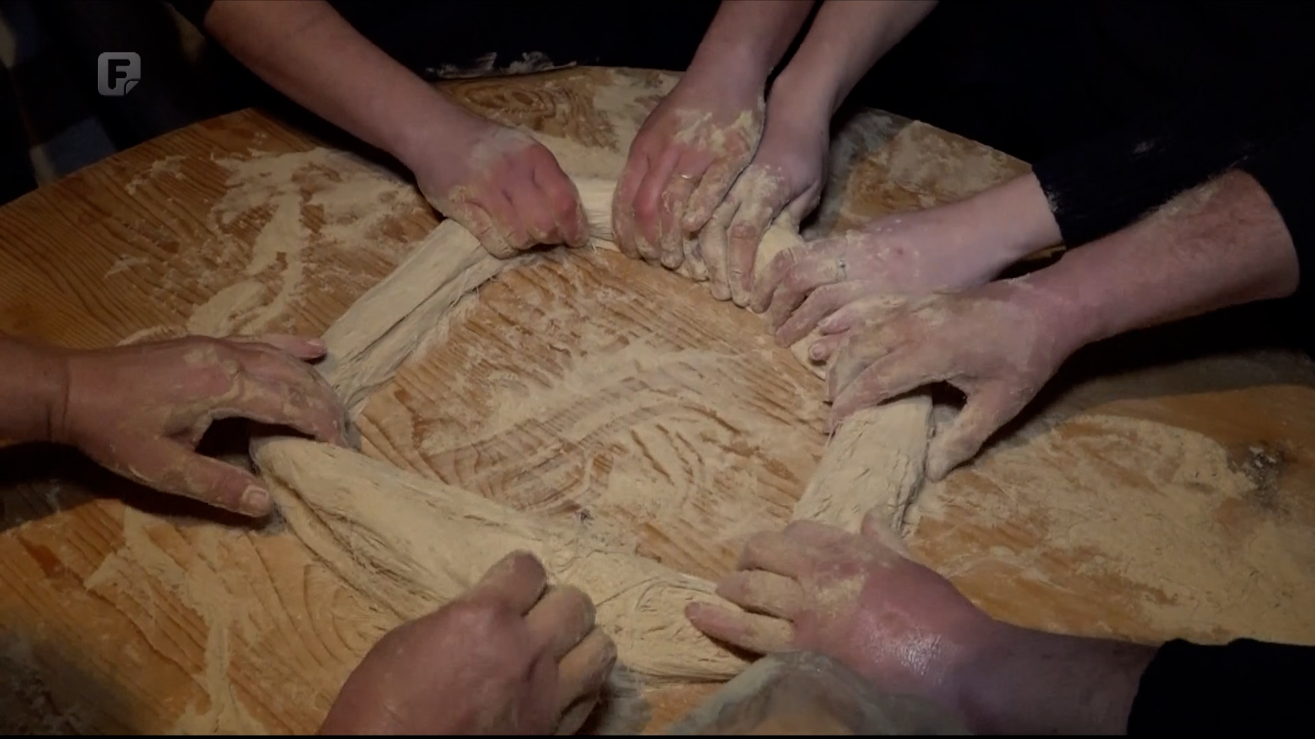 Zimsko druženje u Modričkom Lugu: Ćetenija, pjesma i logorska vatra