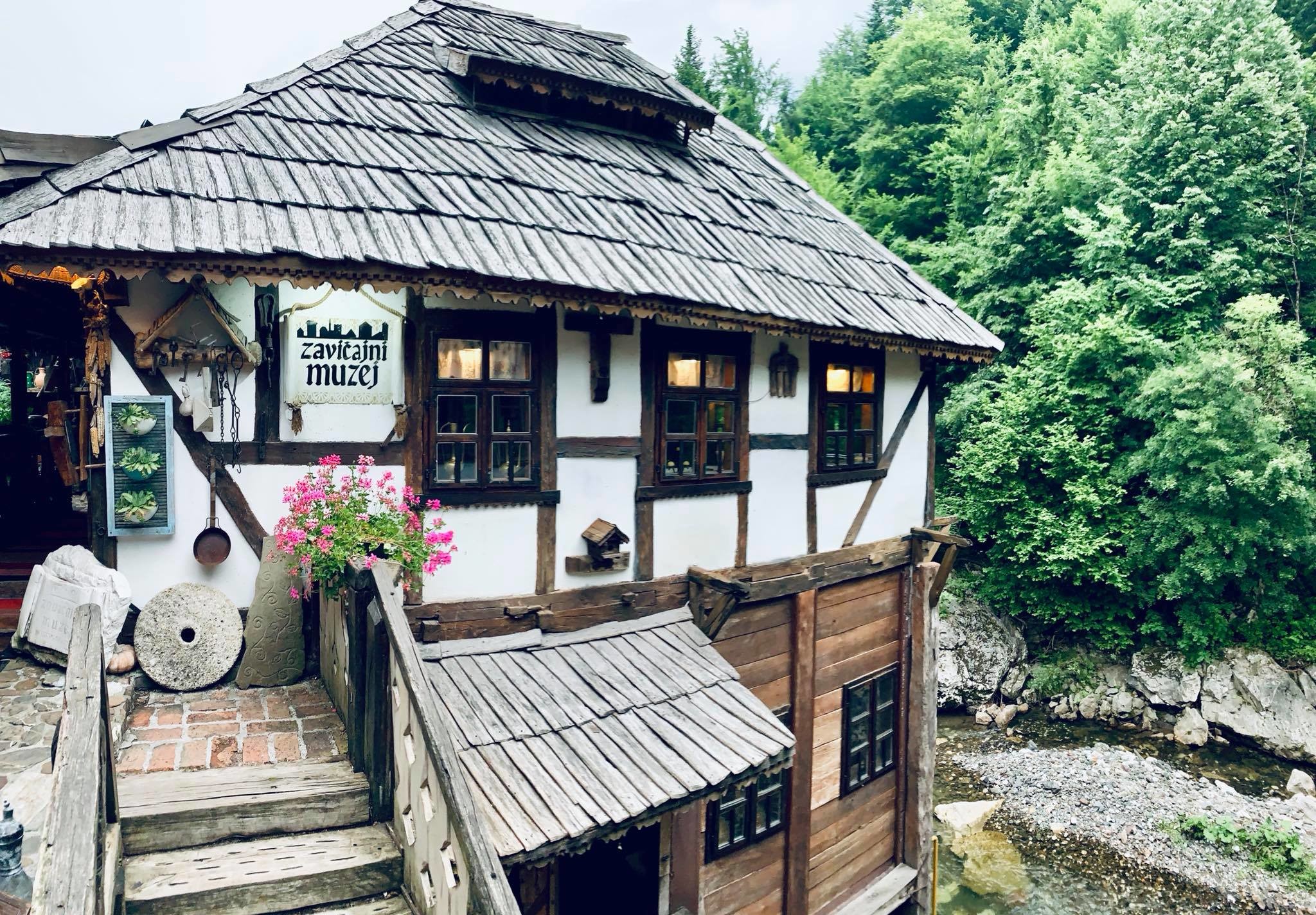 Natura FR “ Etno sela i avlije”