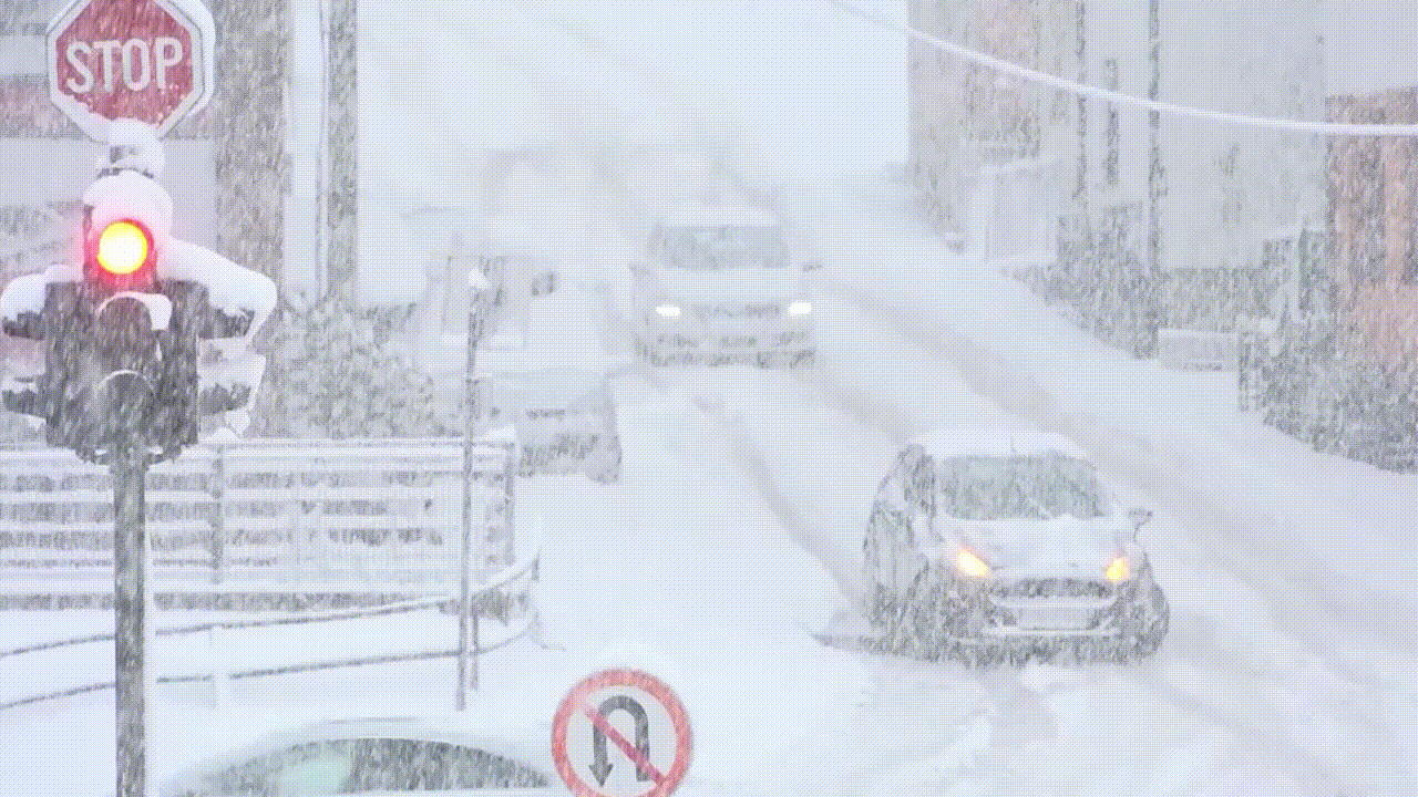 Snijeg i saobraćajni kolaps i dalje neodvojiva realnost