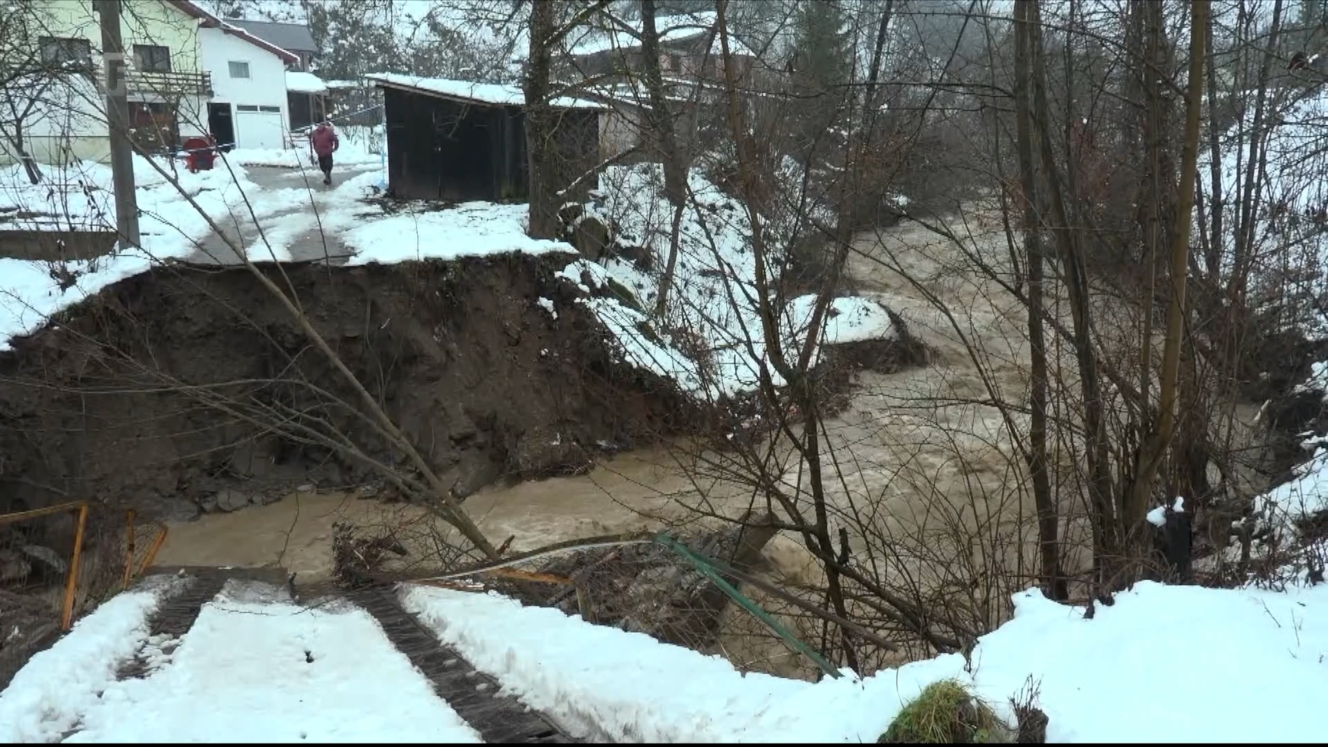 Drina poplavila izletišta, Goražde bez vode, most u Mihovićima odnesen