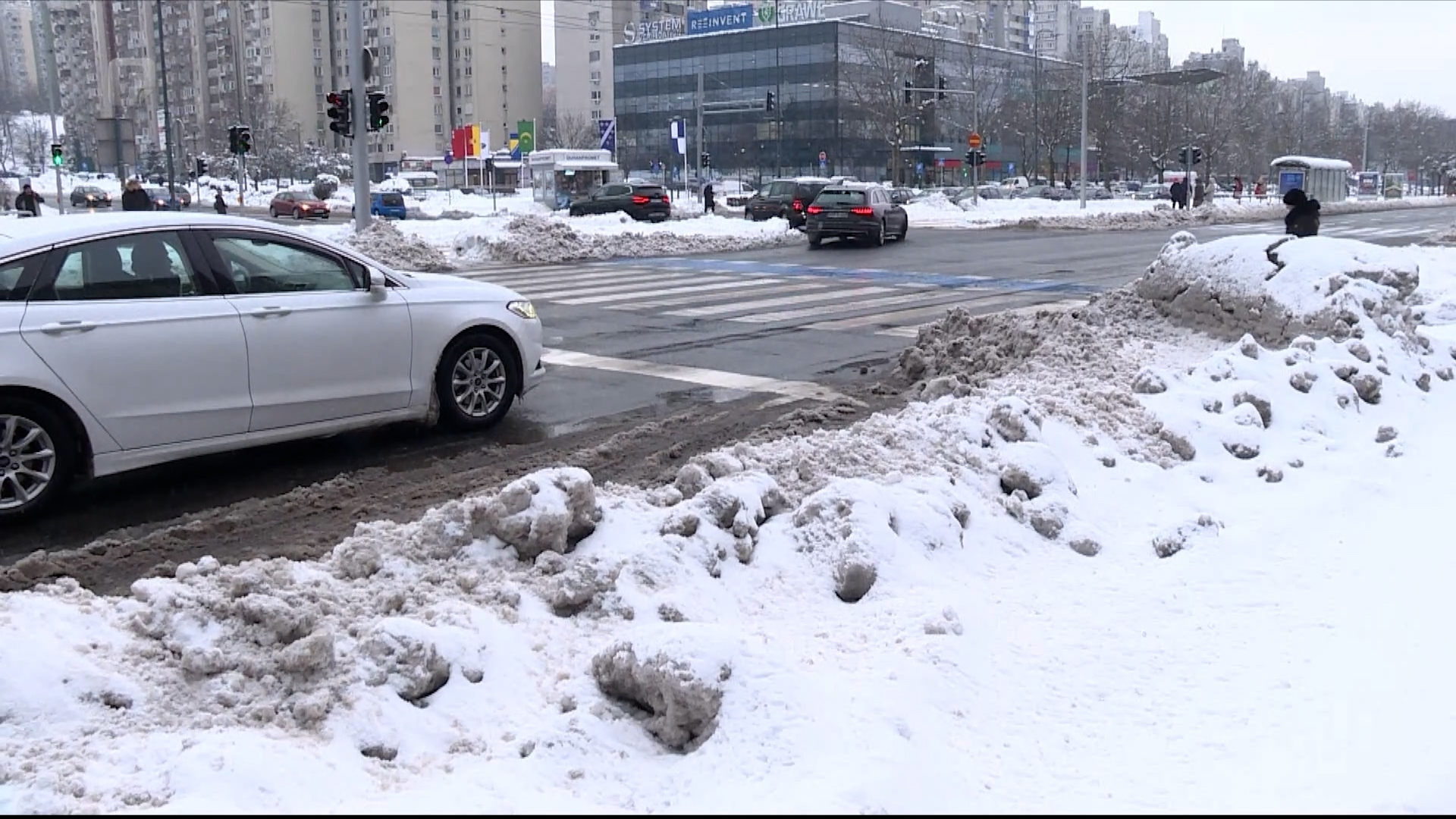 Skoro pa vanredno stanje u Sarajevu: I put do trgovine predstavlja potencijalnu opasnost