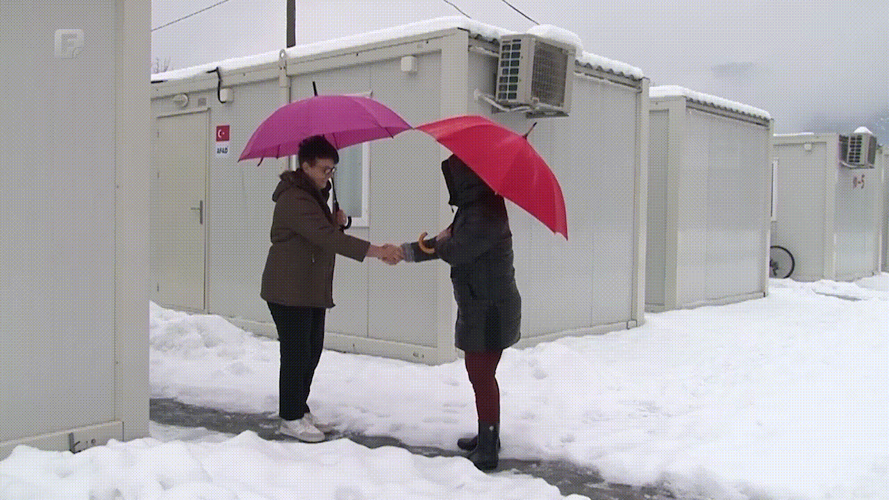 Snijeg donio nove probleme obiteljima u kontejnerskom naselju u Jablanici