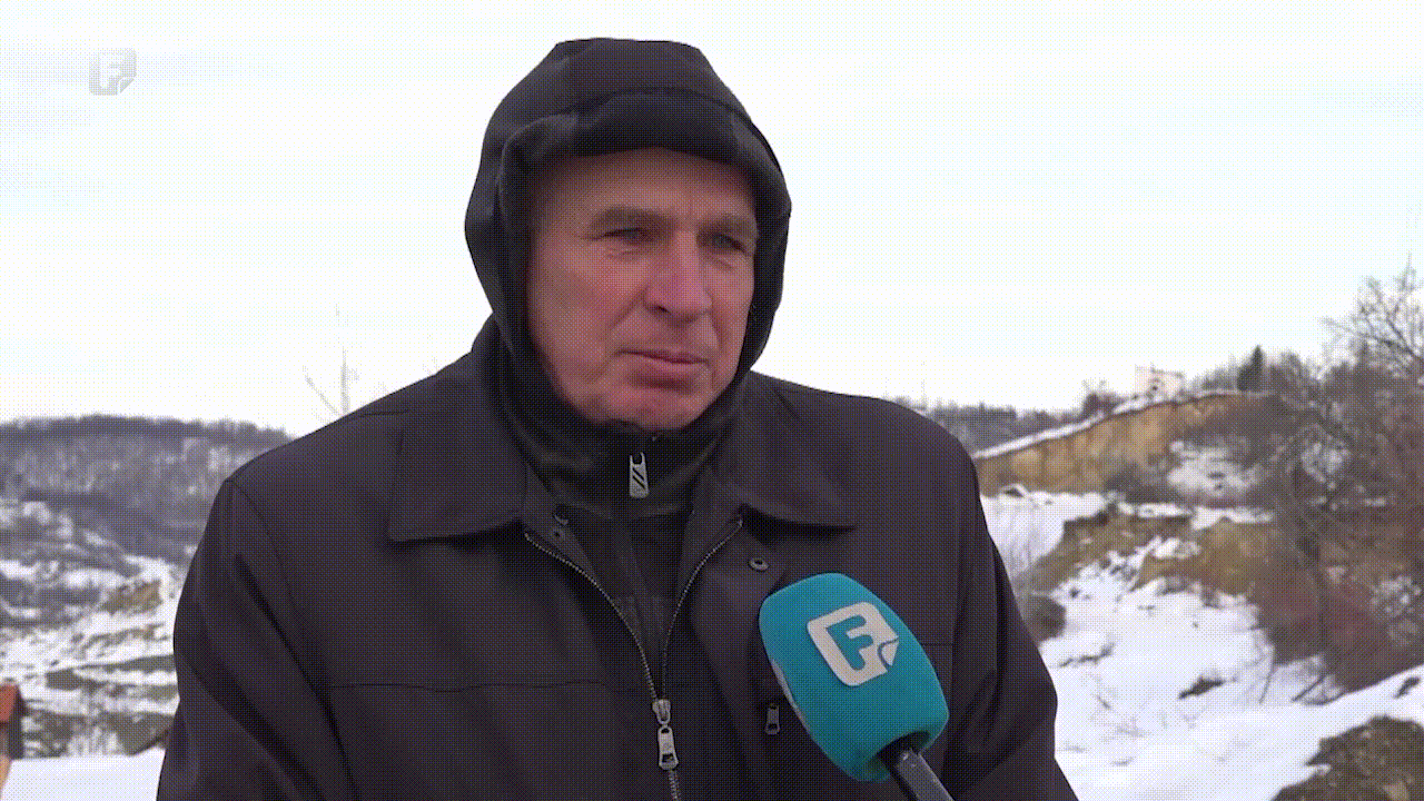 U Starom Ugljeviku i dalje kritično, klizišta gutaju kuće i puteve