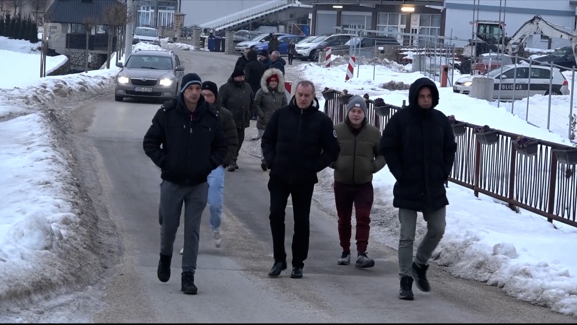 Mještani Kraljevica blokirali put zbog sječe šume i uništavanja infrastrukture