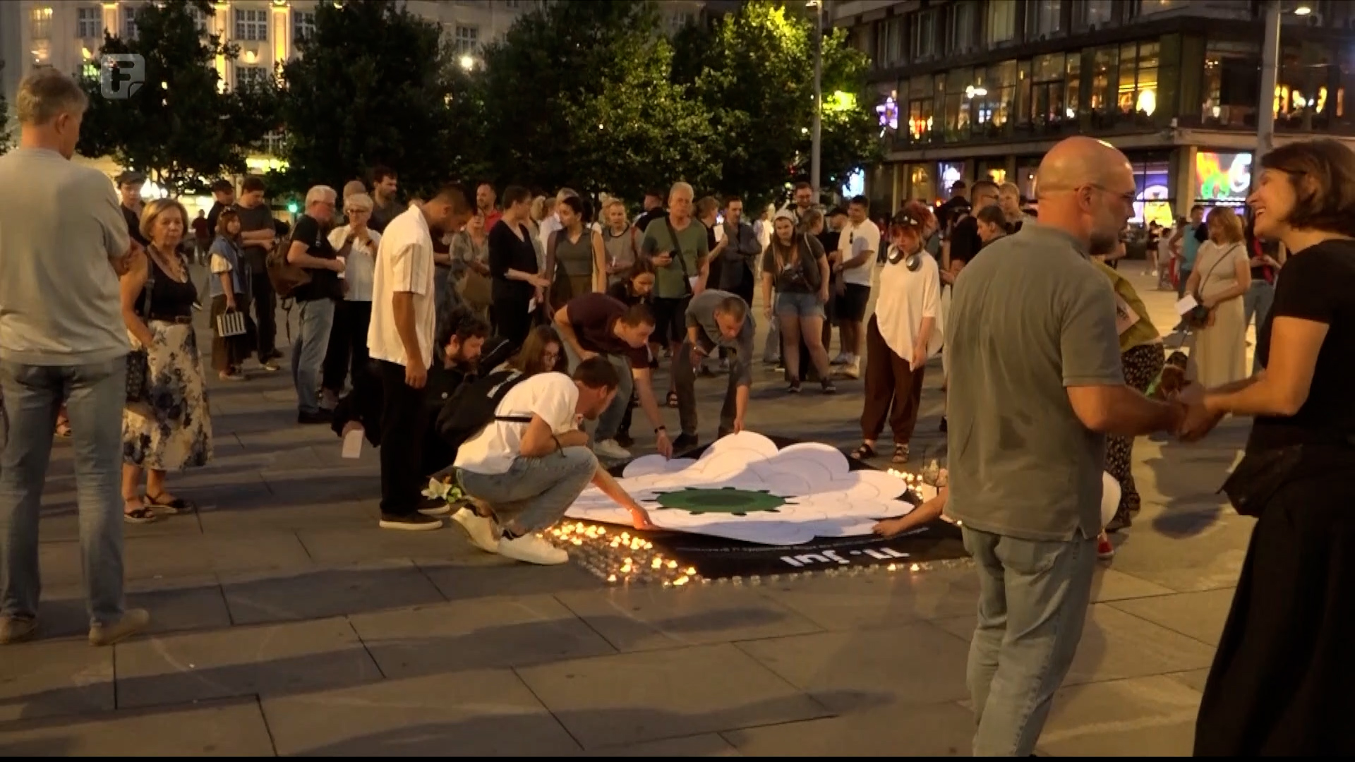 "Cvijet koji ostaje" u Beogradu: Obilježena godišnjica genocida u Srebrenici
