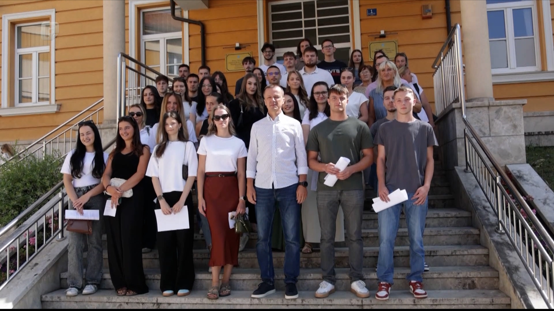 Potpisani ugovori: Grad Livno za stipendije studenata izdvojio 150.000 KM