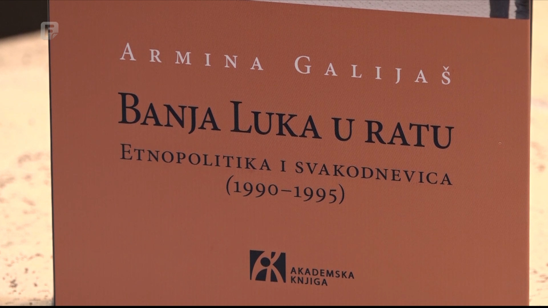 Knjiga „Banjaluka u ratu, etnopolitika i svakodnevnica“ promovisana u gradu na Vrbasu