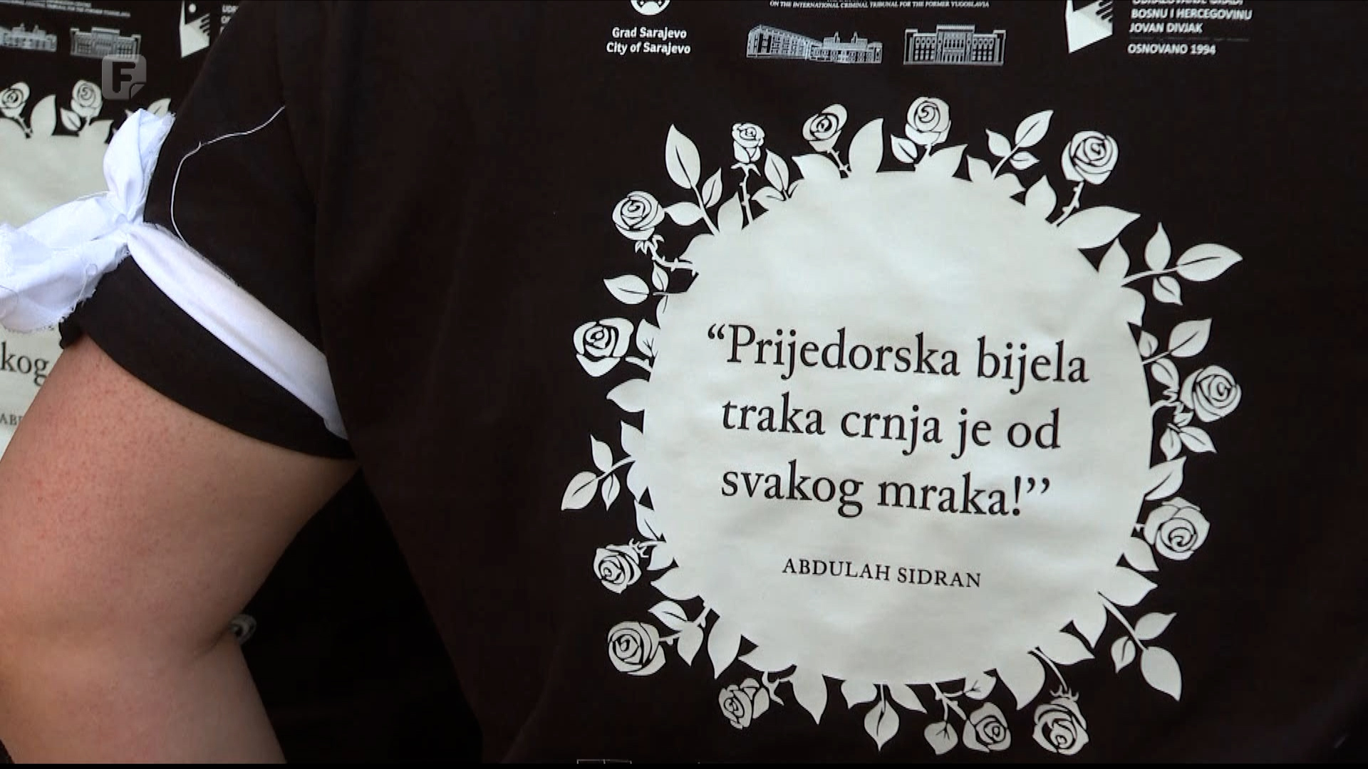 Dan bijelih traka obilježen u Sarajevu: Mladi poslali poruku da žrtve Prijedora ne smiju biti zaboravljene