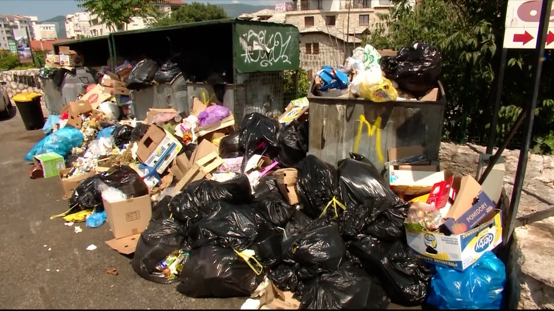 Sindikat upozorava: Mostarske ulice opet bi mogle biti pune otpada