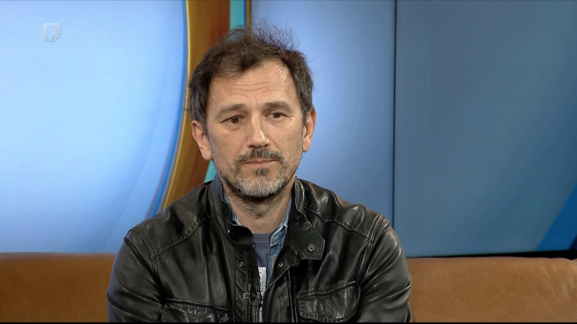 Zagrljaj svima treba - Edin Telalagić-Tela predstavio svoju pjesmu na Federalnoj TV