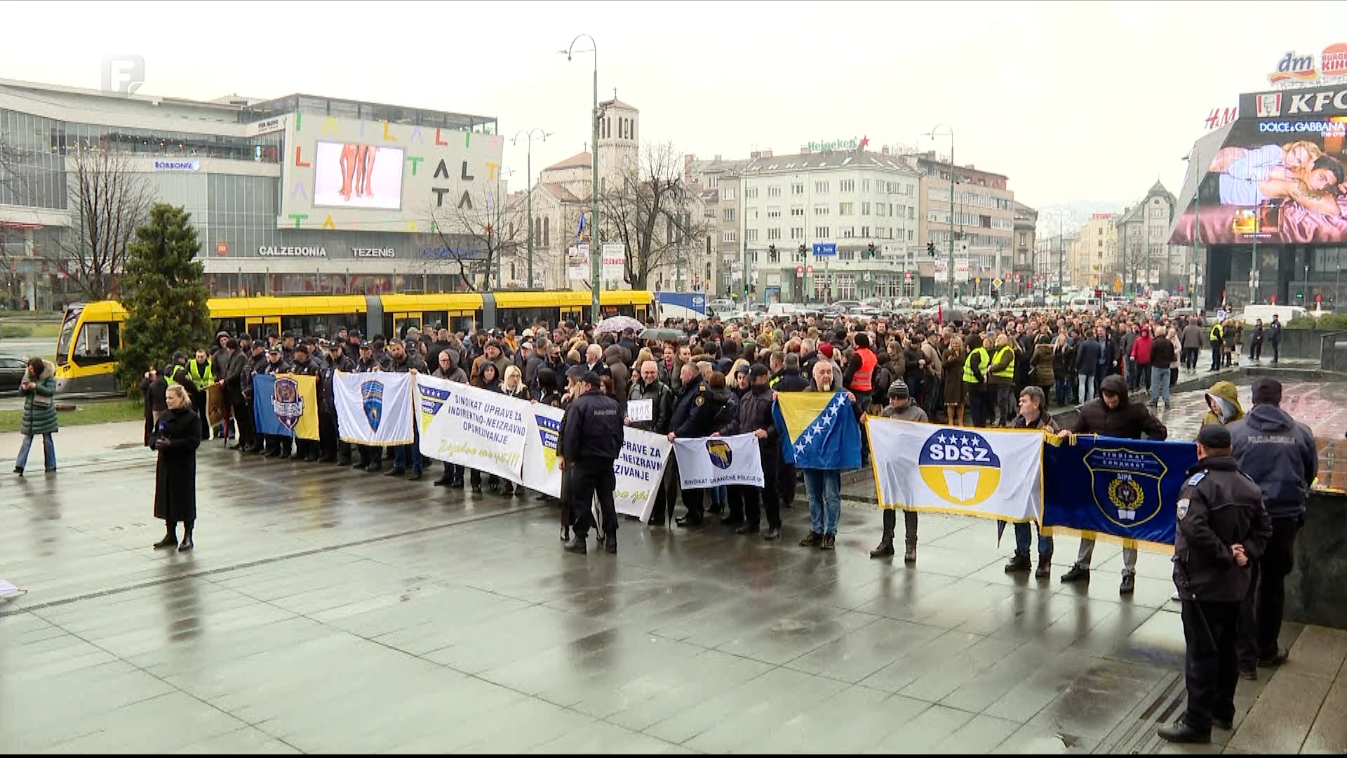 U Sarajevu protest zaposlenih u institucijama BiH zbog neusvajanja budžeta i Zakona o platama