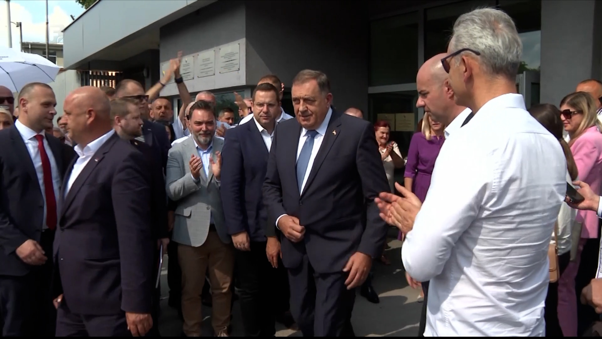 Može li Milorad Dodik stići do željenog pomilovanja? Pravne činjenice u matematici 2:1