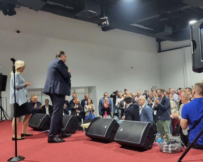 Dodik: Imam više od 25.000 glasova prednosti, što je dovoljno za pobjedu