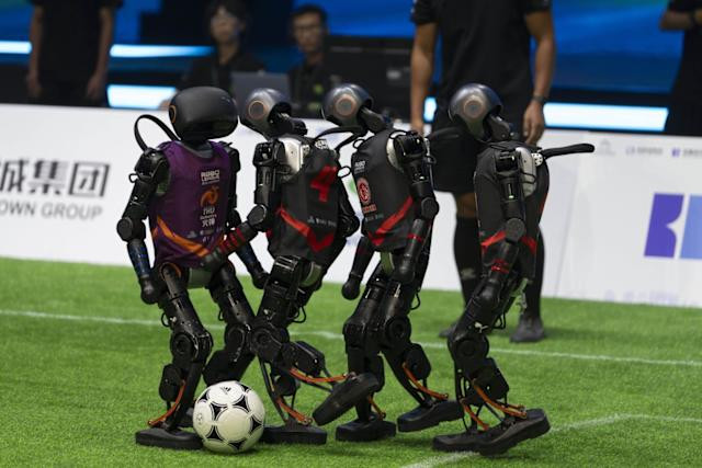 Roboti u Kini odigrali prvu fudbalsku utakmicu