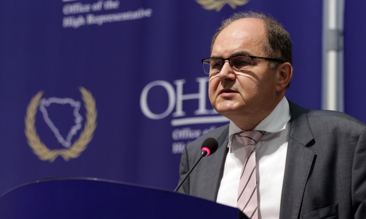 Schmidt: Bonska ovlaštenja su alati koji mi stoje na raspolaganju