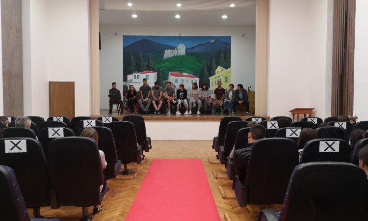 U Bosanskom Petrovcu izvedena pozorišna predstava povodom Mjeseca mira