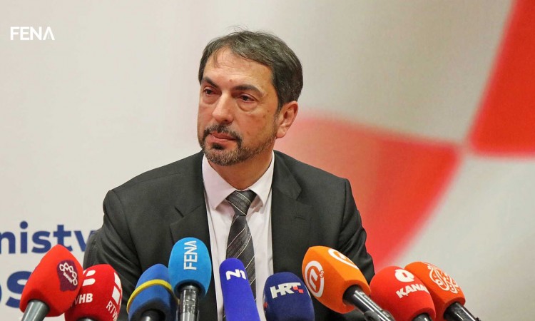 Čavara potpisao Ukaz o proglašenju dopunjenog Zakona o električnoj energiji