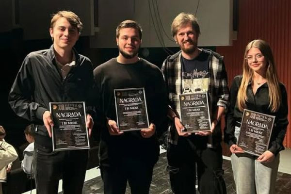 Četiri nagrade za omladinsku predstavu "I bi mrak"