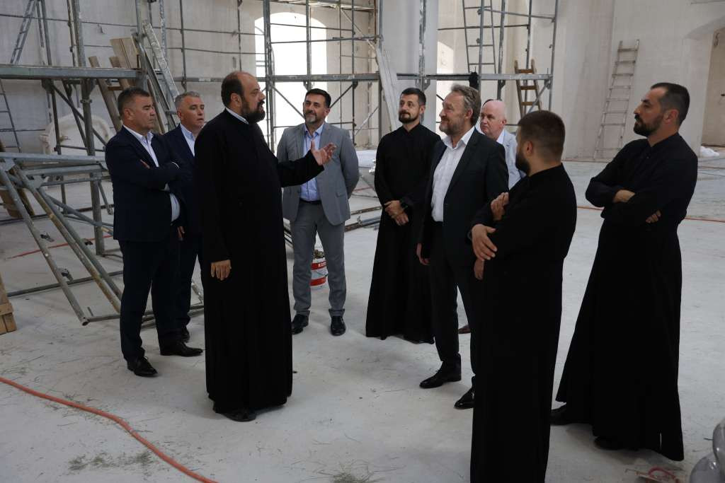 Izetbegović posjetio Sabornu crkvu u Mostaru: Bez ove crkve nema panorame Mostara