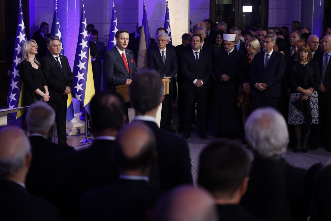 Komšić i Bećirović u Vijećnici domaćini prijema povodom Dana državnosti BiH