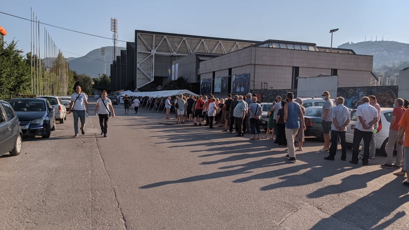 Masovna vakcinacija u Sarajevu: Do podne vakcinisano oko 1.000 građana