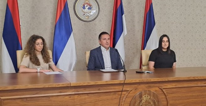 Studenticama koje su veličale ratne zločince Srbija daje stipendiju