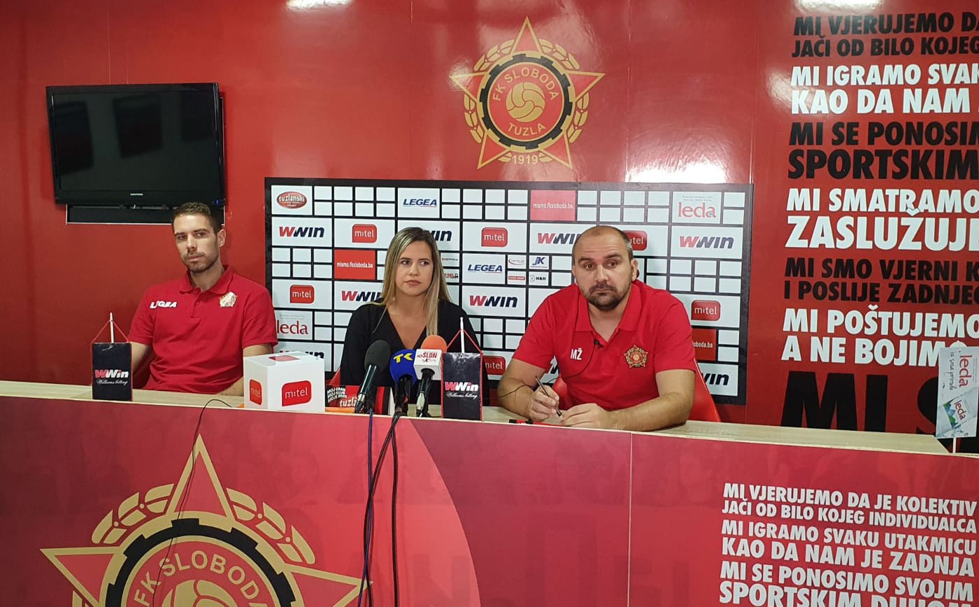 Fudbaleri FK Sloboda u odličnoj atmosferi dočekuju FK Sarajevo