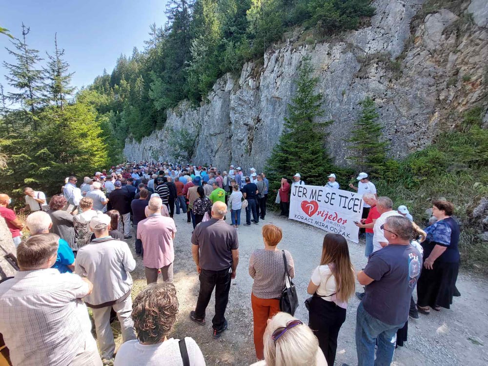 Obilježena 29. godišnjica zločina na Korićanskim stijenama