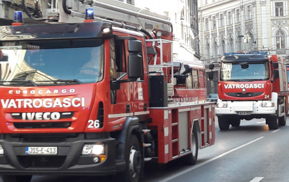 Jedna osoba stradala u požaru u Sarajevu