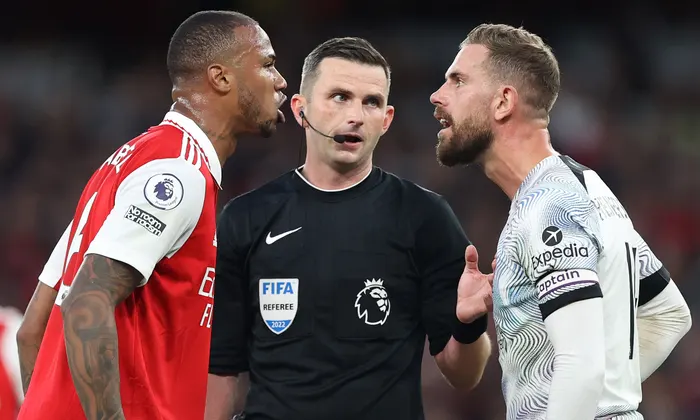 FA neće preduzeti disciplinske mjere poslije sukoba fudbalera Gabriela i Hendersona