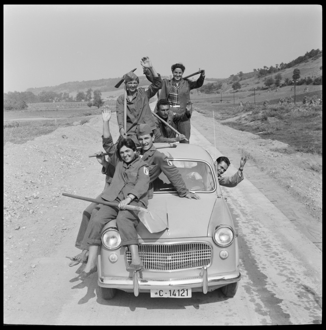 Titova zbirka i Vizuelni arhiv Jugoslavije u MSURS