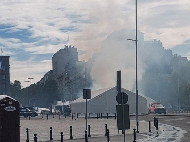 Nakon incidenta pred skupštinom Srbije oglasili se Studenti u blokadi: Naš put nikada nije bio put nasilja