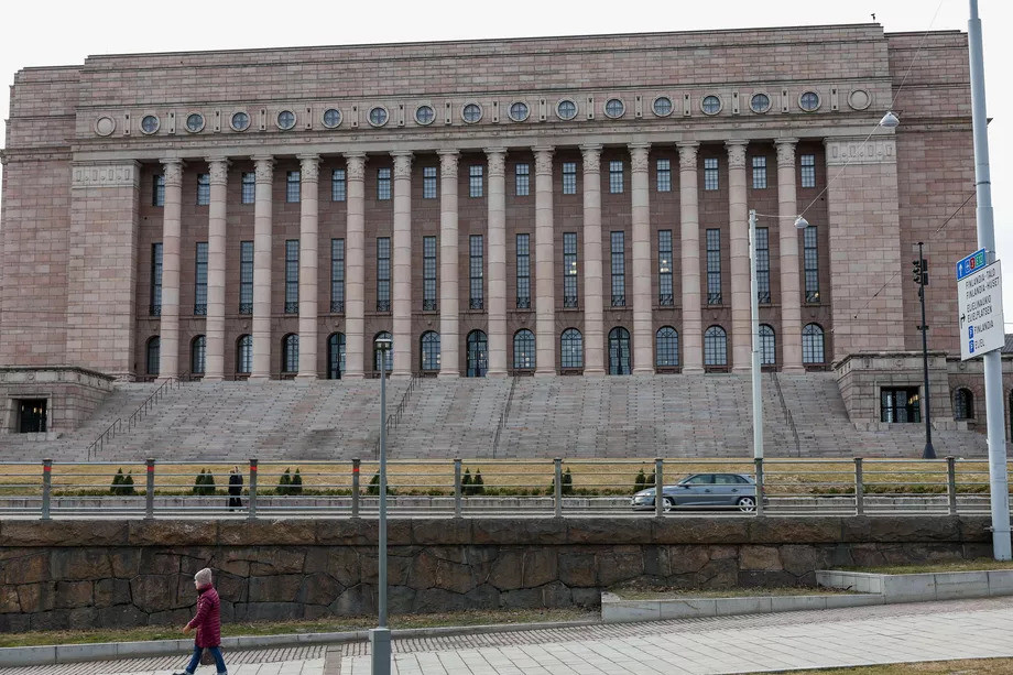 Medijski izvještaji: Zastupnik izvršio samoubistvo u parlamentu Finske