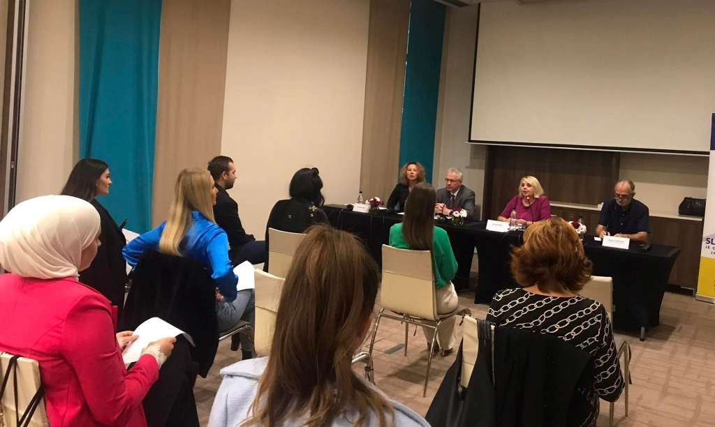 Susret ambasadora SAD u BiH i polaznika Novinarske akademije BH novinara