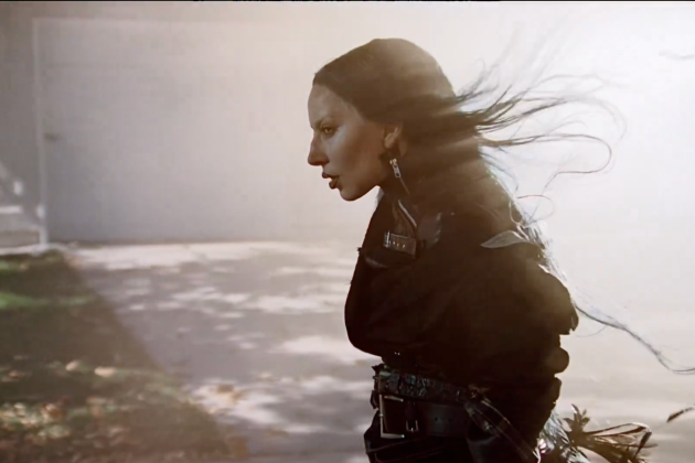 Novi spot Lady Gage za pjesmu „Disease“: Borba protiv same sebe