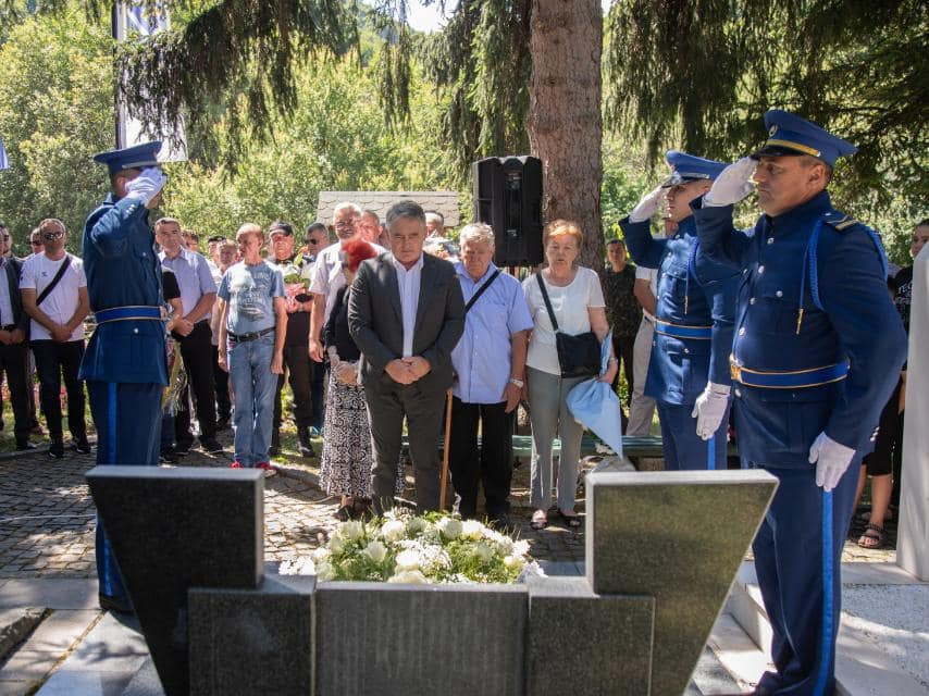 Komšić na obilježavanju 31. godišnjice pogibije Čedomira Domuza