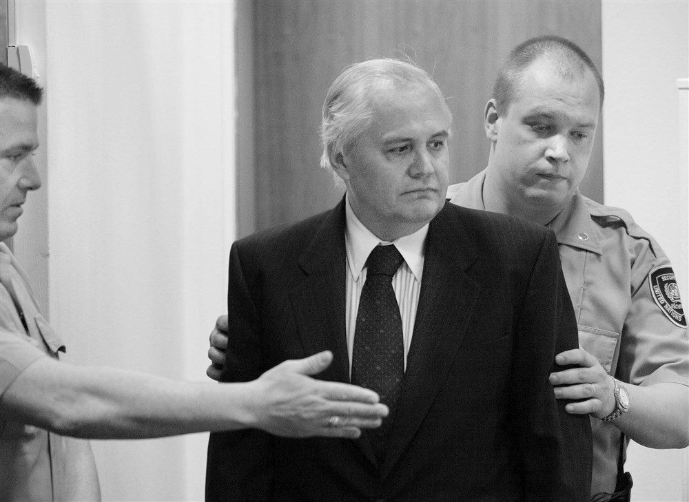 Preminuo bivši predsjednik Srbije Milan Milutinović