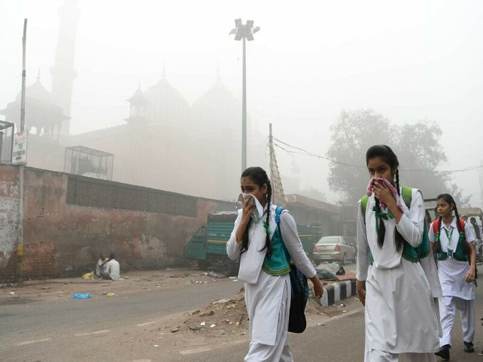U pakistanskom Lahoreu zbog neviđenog nivoa smoga zatvorene osnovne škole
