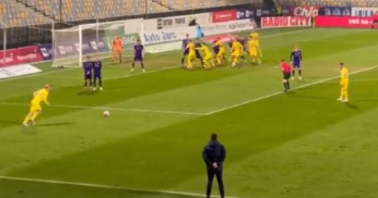 Maestralan pogodak Senijada Ibričića protiv Maribora