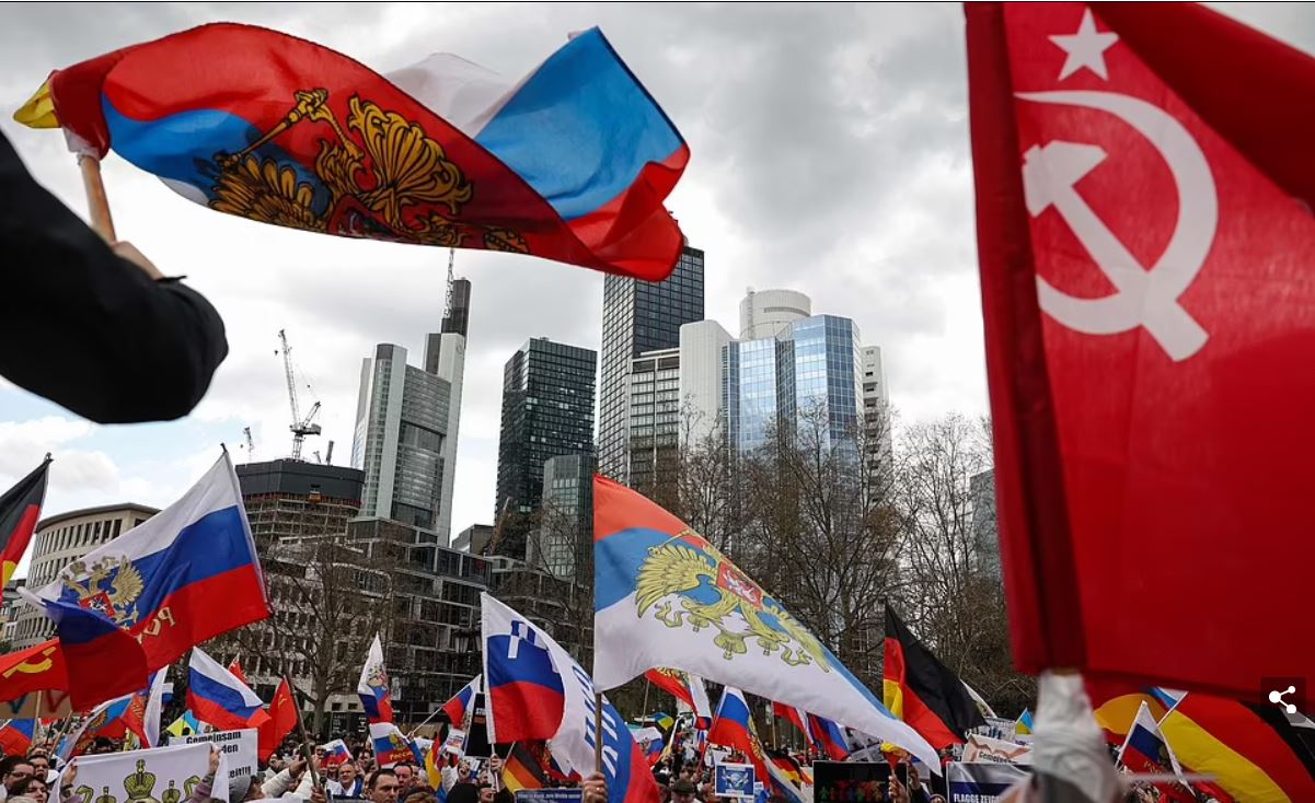 Odvojeni skupovi podrške Rusiji i Ukrajini u Hannoveru i Frankfurtu