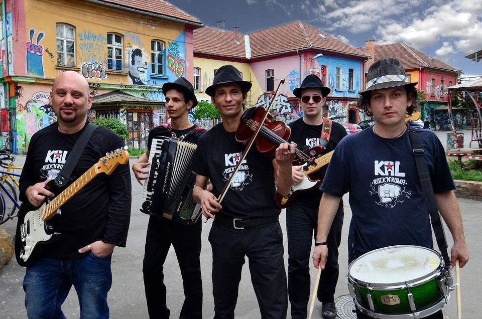 OKC Abrašević: U petak panel diskusija o stradanju Roma u ratovima 90-ih i koncert benda "Kal"