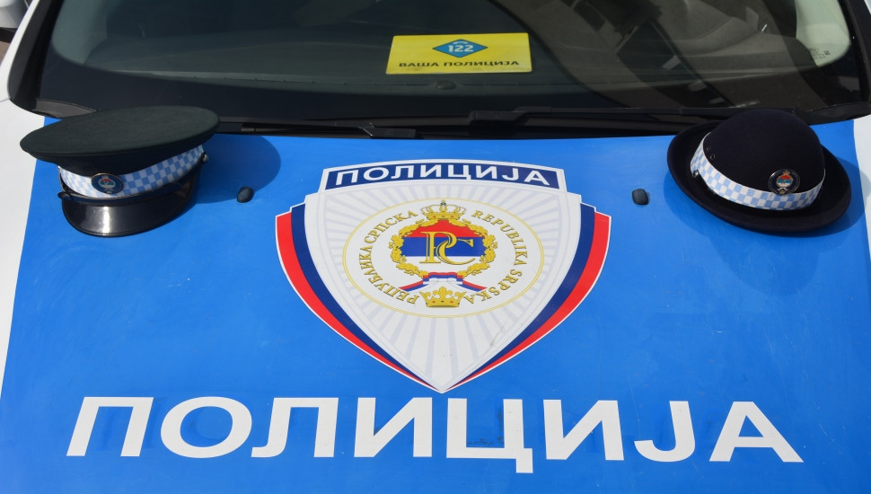 Prilikom kontrole kod lica pronađeno vatreno oružje i opojna droga