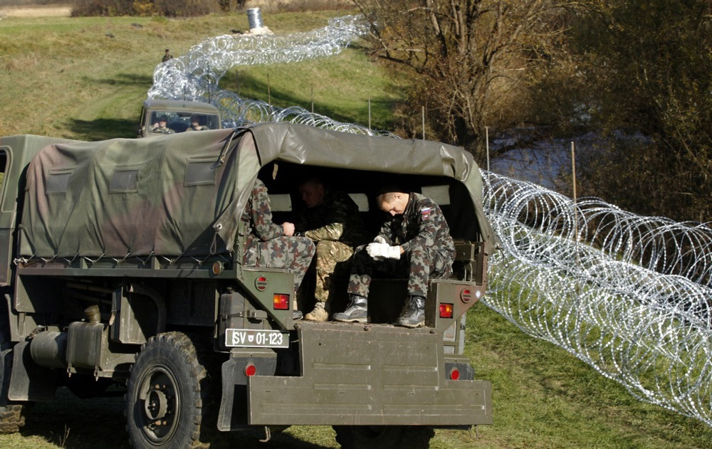 Slovenija razmatra slanje oficira na Grenland